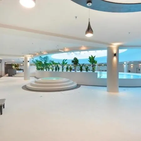 Hanza Tower Deluxe 21 Apartments With Terrace Spa & Pool *